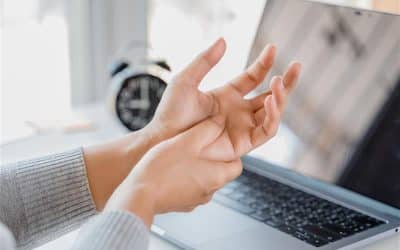Conquer Hand & Wrist Pain with Guidance from Experts at Orthopedic & Spine Centers of Wisconsin